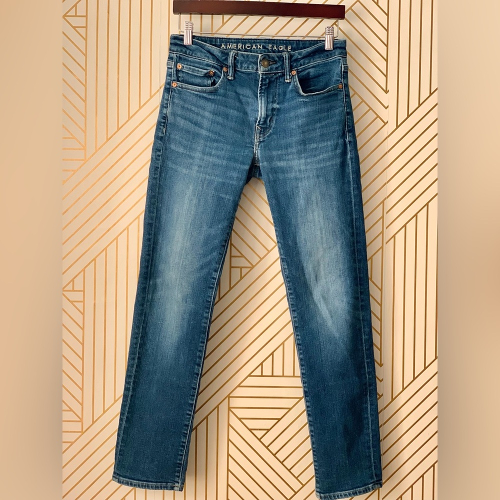 🍀3/$30 American Eagle 30 x 32 Airflex Slim Straight medium Wash Denim Blue Jeans